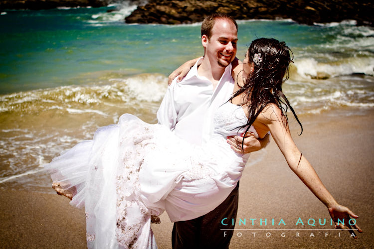 FOTÓGRAFA DE CASAMENTO FOTOGRAFIA DE CASAMENTO RJ WEDDING DAY FOTOGRAFIA DE CASAMENTO Trash the Dress - Búzios Ana Cristina and Markus Armação dos Búzios Azedinha - Búzios costa azul Ensaio Fotográfico Ensaios Ossos Praia da Ferradurinha Praia dos Ossos Região dos Lagos 