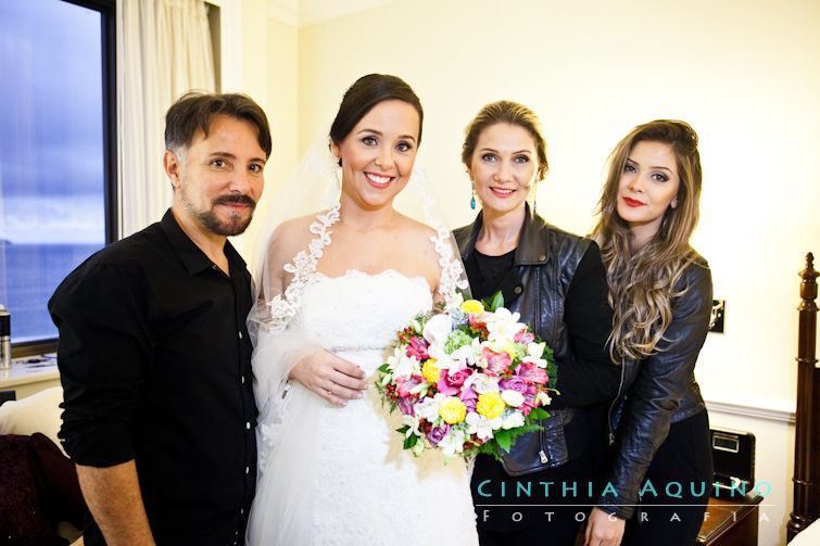 FOTOGRAFIA DE CASAMENTO RJ FOTÓGRAFA DE CASAMENTO WEDDING DAY CASAMENTO BIANCA E IVAN Les Amies Cerimonial Iluminação by Japiassu Lapa dos Mercadores Cais do Oriente Maquiagem Di Blanke e Milton Barros Di Blanke e Milton Barros Marriott Hotel J.W.Marriot Hotel Marriot Centro da Cidade FOTOGRAFIA DE CASAMENTO 