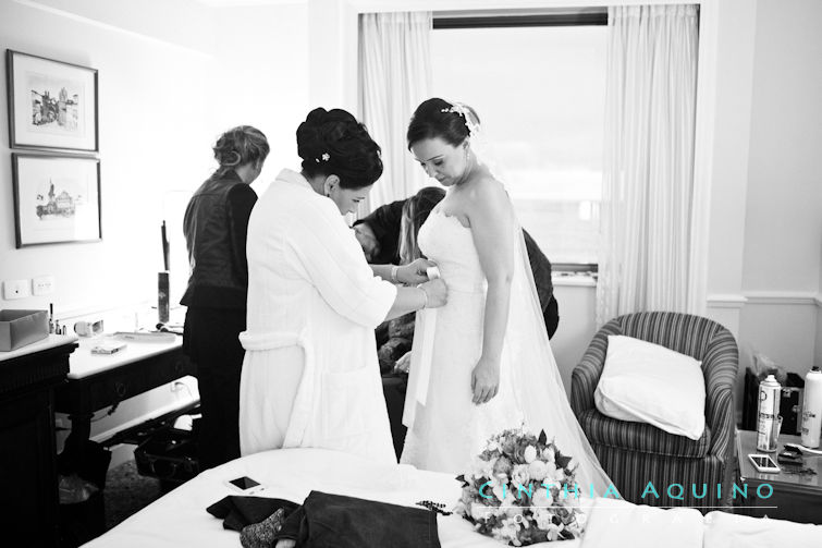 FOTOGRAFIA DE CASAMENTO RJ FOTÓGRAFA DE CASAMENTO WEDDING DAY CASAMENTO BIANCA E IVAN Les Amies Cerimonial Iluminação by Japiassu Lapa dos Mercadores Cais do Oriente Maquiagem Di Blanke e Milton Barros Di Blanke e Milton Barros Marriott Hotel J.W.Marriot Hotel Marriot Centro da Cidade FOTOGRAFIA DE CASAMENTO 