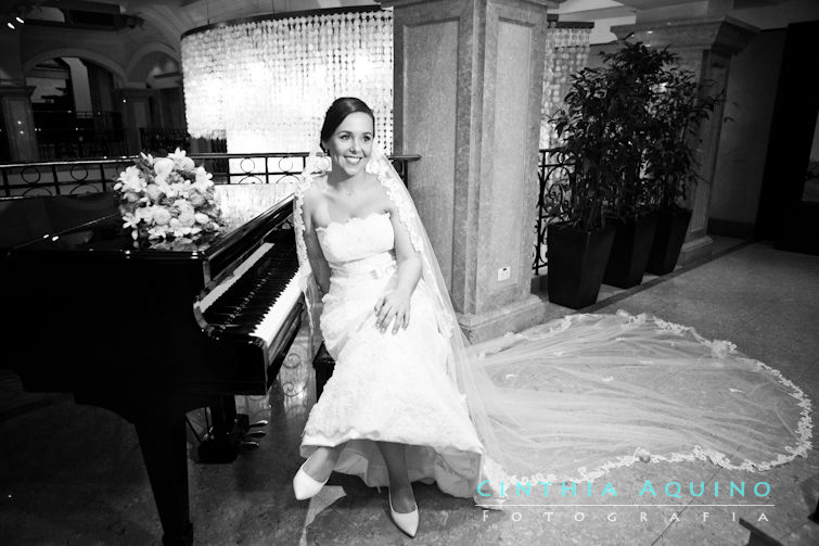 FOTOGRAFIA DE CASAMENTO RJ FOTÓGRAFA DE CASAMENTO WEDDING DAY CASAMENTO BIANCA E IVAN Les Amies Cerimonial Iluminação by Japiassu Lapa dos Mercadores Cais do Oriente Maquiagem Di Blanke e Milton Barros Di Blanke e Milton Barros Marriott Hotel J.W.Marriot Hotel Marriot Centro da Cidade FOTOGRAFIA DE CASAMENTO 