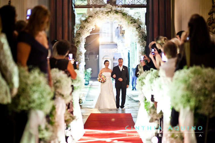 FOTOGRAFIA DE CASAMENTO RJ FOTÓGRAFA DE CASAMENTO WEDDING DAY CASAMENTO BIANCA E IVAN Les Amies Cerimonial Iluminação by Japiassu Lapa dos Mercadores Cais do Oriente Maquiagem Di Blanke e Milton Barros Di Blanke e Milton Barros Marriott Hotel J.W.Marriot Hotel Marriot Centro da Cidade FOTOGRAFIA DE CASAMENTO 