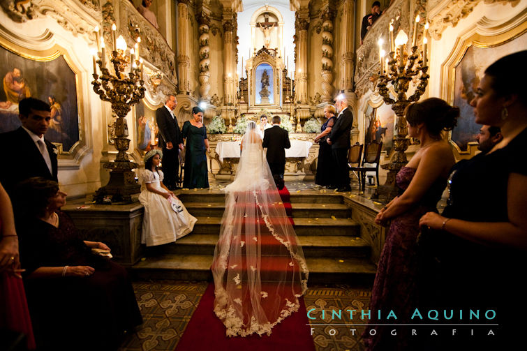 FOTOGRAFIA DE CASAMENTO RJ FOTÓGRAFA DE CASAMENTO WEDDING DAY CASAMENTO BIANCA E IVAN Les Amies Cerimonial Iluminação by Japiassu Lapa dos Mercadores Cais do Oriente Maquiagem Di Blanke e Milton Barros Di Blanke e Milton Barros Marriott Hotel J.W.Marriot Hotel Marriot Centro da Cidade FOTOGRAFIA DE CASAMENTO 