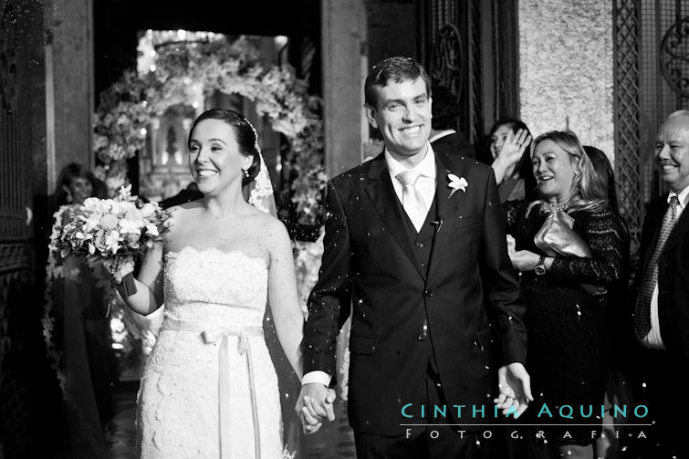 FOTOGRAFIA DE CASAMENTO RJ FOTÓGRAFA DE CASAMENTO WEDDING DAY CASAMENTO BIANCA E IVAN Les Amies Cerimonial Iluminação by Japiassu Lapa dos Mercadores Cais do Oriente Maquiagem Di Blanke e Milton Barros Di Blanke e Milton Barros Marriott Hotel J.W.Marriot Hotel Marriot Centro da Cidade FOTOGRAFIA DE CASAMENTO 