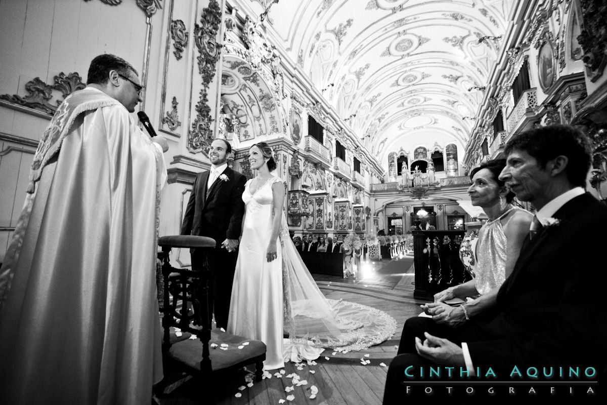 FOTOGRAFIA DE CASAMENTO RJ FOTÓGRAFA DE CASAMENTO WEDDING DAY casamento Carine e João Cohen Cerimonial Roberto Cohen Cerimonial Roberto Cohen Praia Copacabana Julieta de Serpa Copacabana Palace - Copa Antiga Sé FOTOGRAFIA DE CASAMENTO 