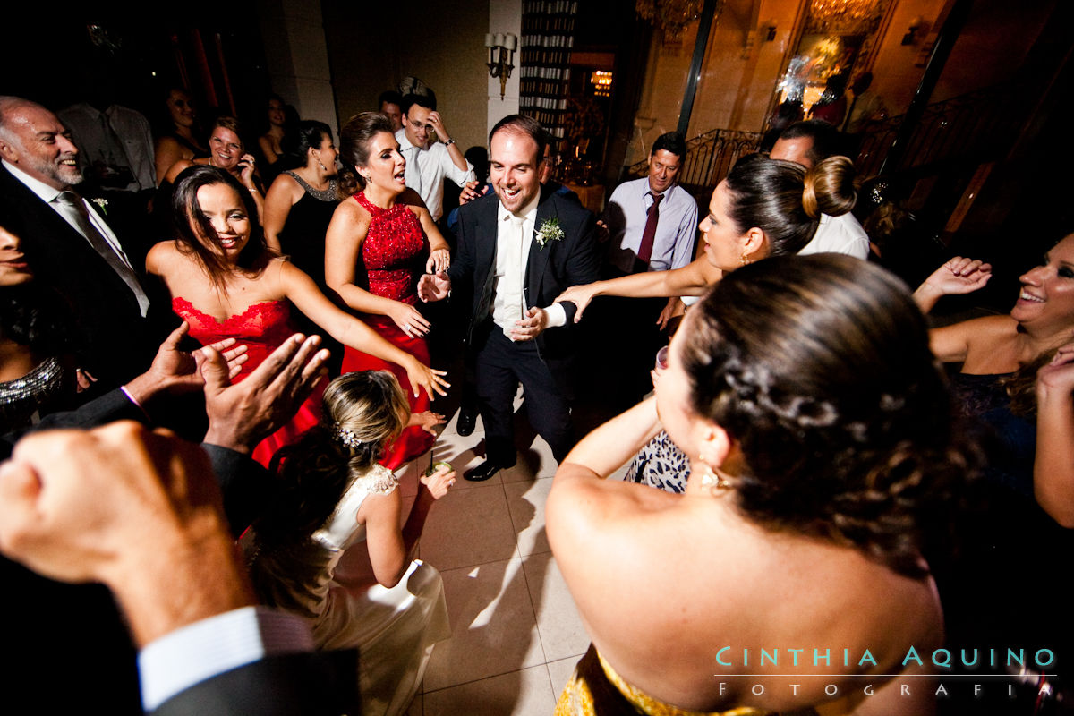 FOTOGRAFIA DE CASAMENTO RJ FOTÓGRAFA DE CASAMENTO WEDDING DAY casamento Carine e João Cohen Cerimonial Roberto Cohen Cerimonial Roberto Cohen Praia Copacabana Julieta de Serpa Copacabana Palace - Copa Antiga Sé FOTOGRAFIA DE CASAMENTO 