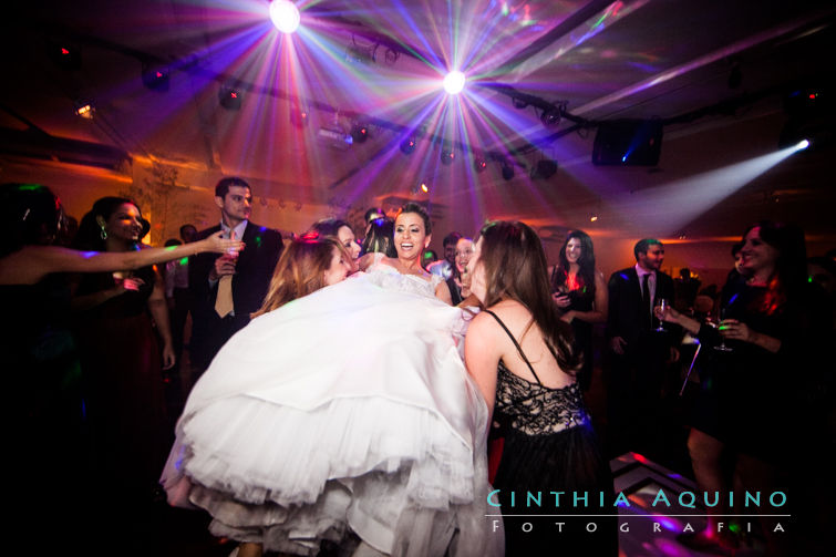 FOTOGRAFIA DE CASAMENTO RJ FOTÓGRAFA DE CASAMENTO WEDDING DAY CASAMENTO DANIELE E RAFAEL Radisson Hotel Zona Oeste Sheraton Barra Hotel Sheraton - Barra da Tijuca Clube Ginástico Portugues - Barra da Tijuca Barra da Tijuca FOTOGRAFIA DE CASAMENTO 