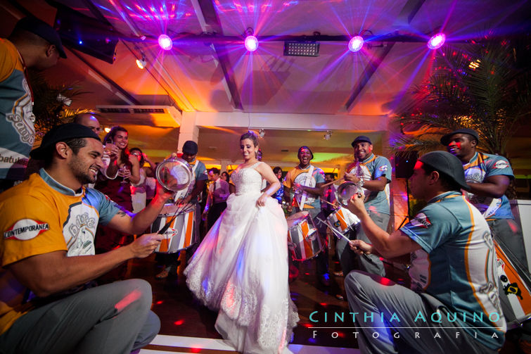 FOTOGRAFIA DE CASAMENTO RJ FOTÓGRAFA DE CASAMENTO WEDDING DAY CASAMENTO DANIELE E RAFAEL Radisson Hotel Zona Oeste Sheraton Barra Hotel Sheraton - Barra da Tijuca Clube Ginástico Portugues - Barra da Tijuca Barra da Tijuca FOTOGRAFIA DE CASAMENTO 