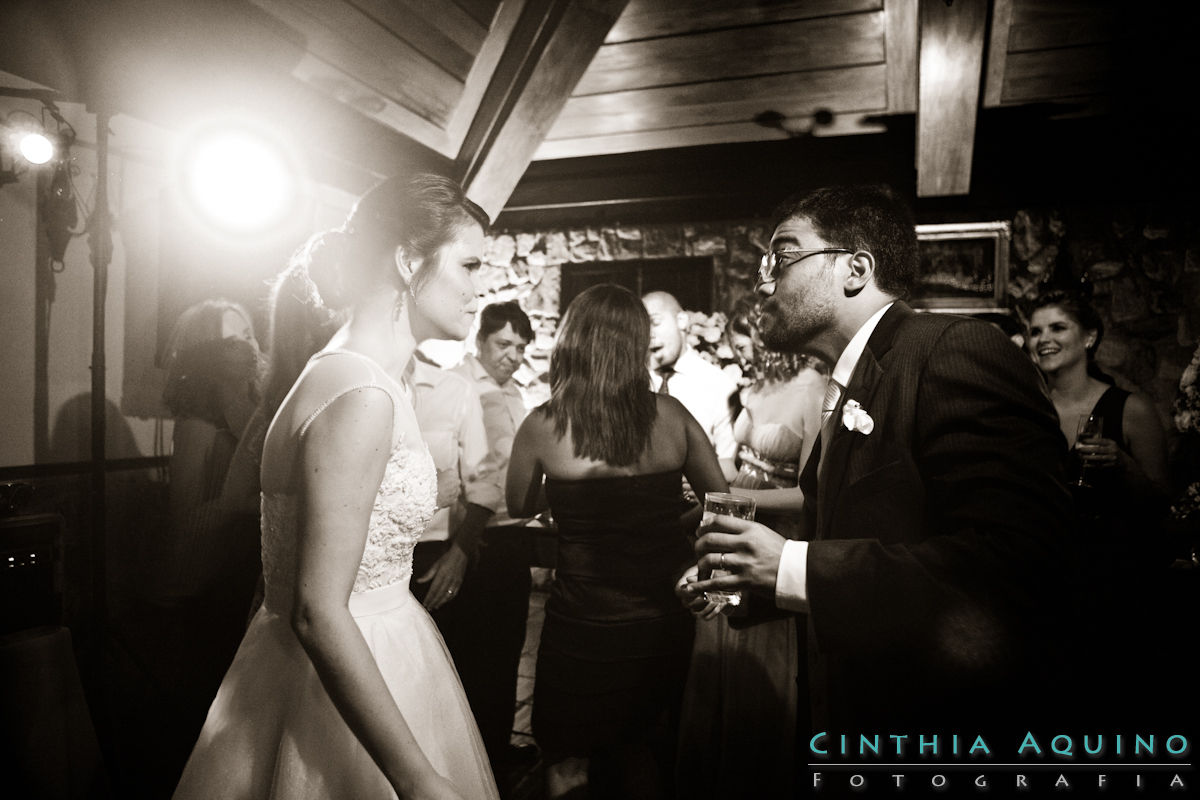 FOTOGRAFIA DE CASAMENTO RJ FOTÓGRAFA DE CASAMENTO WEDDING DAY PENA PENNA maquiagem - Daniel Wagner Fernanda e Bruno Nossa Senhora da Penna N.S. da Penna Zona Oeste Sheraton Barra Jacarépagua Hotel Sheraton - Barra da Tijuca Hotel Sheraton Bruno Barra da Tijuca FOTOGRAFIA DE CASAMENTO 