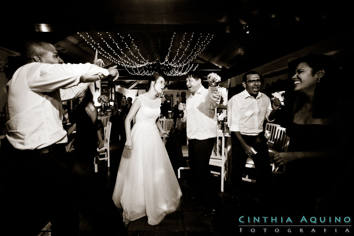 FOTOGRAFIA DE CASAMENTO RJ FOTÓGRAFA DE CASAMENTO WEDDING DAY PENA PENNA maquiagem - Daniel Wagner Fernanda e Bruno Nossa Senhora da Penna N.S. da Penna Zona Oeste Sheraton Barra Jacarépagua Hotel Sheraton - Barra da Tijuca Hotel Sheraton Bruno Barra da Tijuca FOTOGRAFIA DE CASAMENTO 