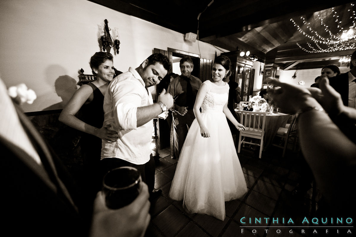 FOTOGRAFIA DE CASAMENTO RJ FOTÓGRAFA DE CASAMENTO WEDDING DAY PENA PENNA maquiagem - Daniel Wagner Fernanda e Bruno Nossa Senhora da Penna N.S. da Penna Zona Oeste Sheraton Barra Jacarépagua Hotel Sheraton - Barra da Tijuca Hotel Sheraton Bruno Barra da Tijuca FOTOGRAFIA DE CASAMENTO 