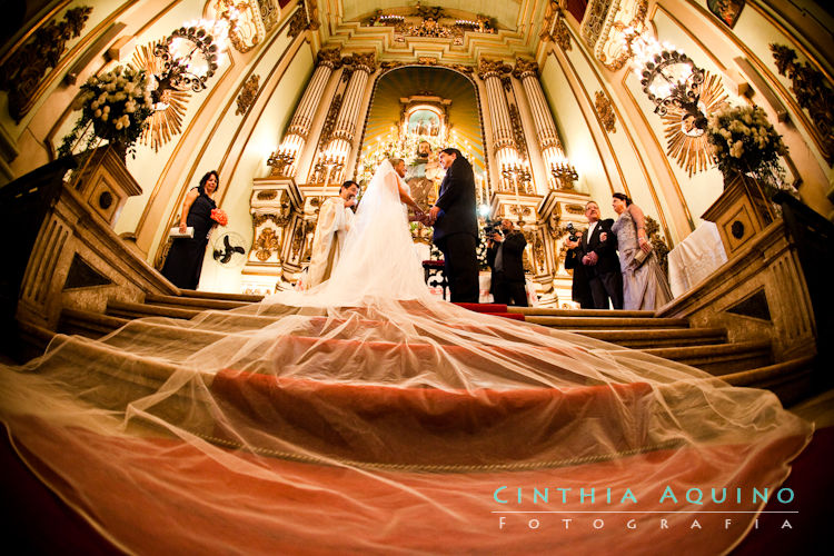 FOTOGRAFIA DE CASAMENTO RJ FOTÓGRAFA DE CASAMENTO WEDDING DAY GREEN HOUSE - ILHA DO GOVERNADOR FOTOGRAFIA DE CASAMENTO CASAMENTO FERNANDA E LEANDRO HOTEL IPANEMA PLAZA Igreja São José - Centro da Cidade 