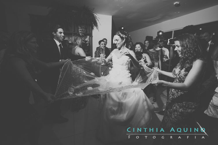 FOTOGRAFIA DE CASAMENTO RJ FOTÓGRAFA DE CASAMENTO WEDDING DAY Decoração Ser Constancia CASAMENTO KAROL E MICHEL Maquiagem Lutera Thabisa Zona Norte Alto da Boa Vista Capela Santos Cristo do Milagres Espaço Cultural Athayde Fonseca Padre Navarro FOTOGRAFIA DE CASAMENTO 