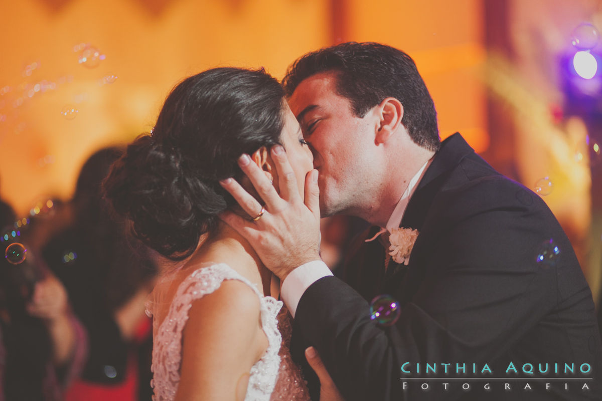 FOTOGRAFIA DE CASAMENTO RJ FOTÓGRAFA DE CASAMENTO WEDDING DAY Sto. Agostinho Sheraton Barra Layla e Renato Layla Hotel Sheraton - Barra da Tijuca Barra da Tijuca Hotel Sheraton FOTOGRAFIA DE CASAMENTO 