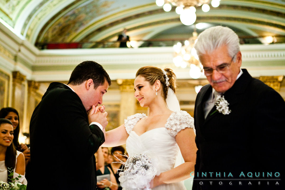 FOTOGRAFIA DE CASAMENTO RJ FOTÓGRAFA DE CASAMENTO WEDDING DAY CASAMENTO LUANA E RAPHAEL Tijuca Alto da Boa Vista Hotel Sheraton Rio - LEBLON Leblon Mansão Carioca Marista São José São José Sheraton Rio FOTOGRAFIA DE CASAMENTO 