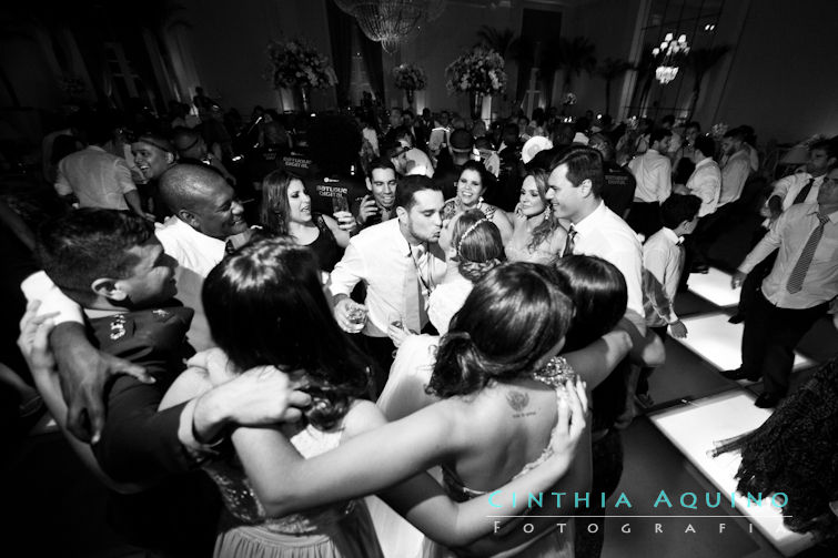 FOTOGRAFIA DE CASAMENTO RJ FOTÓGRAFA DE CASAMENTO WEDDING DAY Antiga Sé Batuque Digital Casamento - Luciana e Alexandre Casamento - Luciana e Alexandre - Copacabana Palace Casamento na Antiga Sé Casamento no Copacabana Palace - Copa Centro da Cidade Copacabana Palace - Copa FOTOGRAFIA DE CASAMENTO 