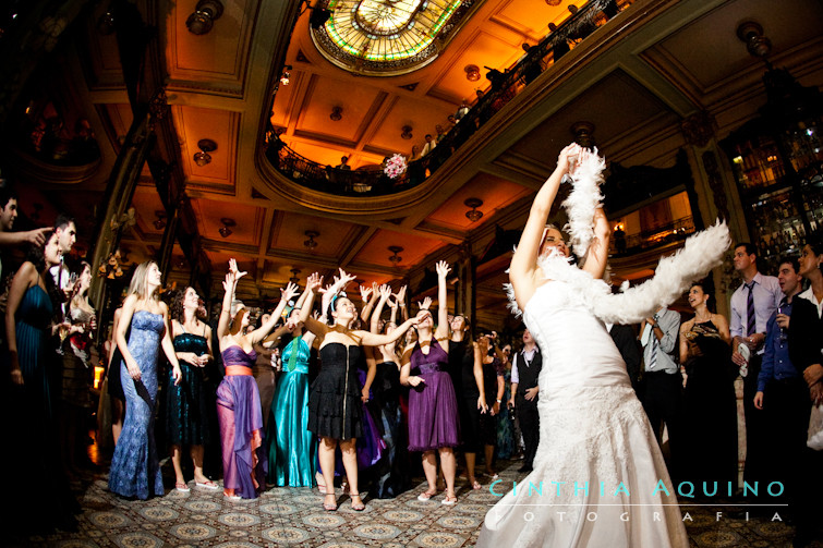 FOTOGRAFIA DE CASAMENTO RJ FOTÓGRAFA DE CASAMENTO WEDDING DAY FOTOGRAFIA DE CASAMENTO Mosteiro de São Bento CASAMENTO MARIANA E GABRIE Centro da Cidade Confeitaria Colombo Copacabana Palace - Copa Cordão do Bola Preta Hotel Fasano Hugo Garcia Hugo Garcia - Fotógrafo Ipanema Maquiagem Di Blanke e Milton Barros 