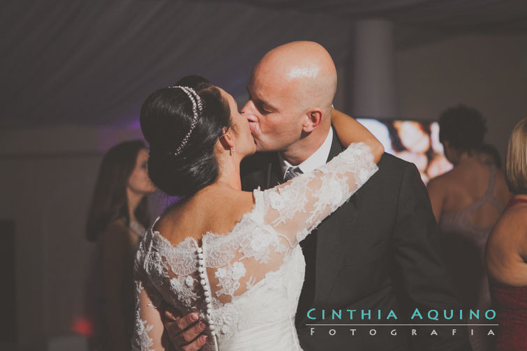 FOTOGRAFIA DE CASAMENTO RJ FOTÓGRAFA DE CASAMENTO WEDDING DAY São Francisco de Paula Alto da Boa Vista Ana Paula Ganter Beija Flor de Nilópolis Casamento Milena e Rodrigo Centro da Cidade Cesar Park Hotel Igreja de São Francisco Ipanema Mansão Rosa Rosa FOTOGRAFIA DE CASAMENTO 