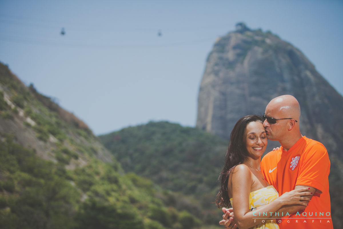 FOTOGRAFIA DE CASAMENTO RJ FOTÓGRAFA DE CASAMENTO WEDDING DAY Pão Urca Ensaio - Milena e Rodrigo Ensaio Fotográfico Ensaios Milena e Rodrigo Pão de Açucar Praia Vermelha Pre Wedding FOTOGRAFIA DE CASAMENTO 