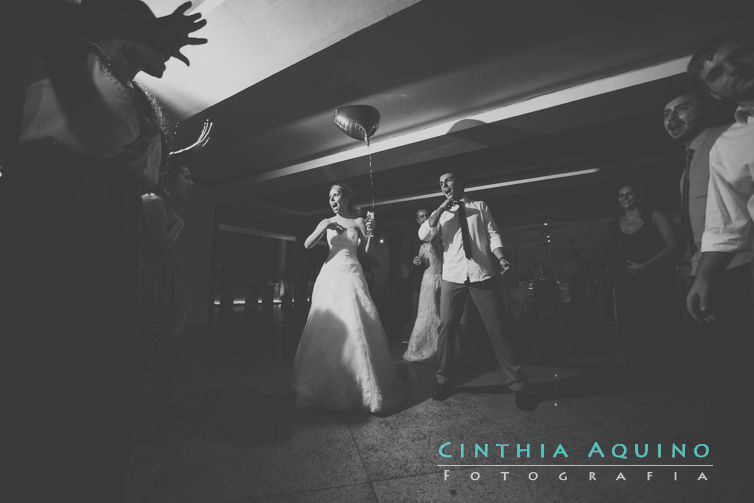 FOTOGRAFIA DE CASAMENTO RJ FOTÓGRAFA DE CASAMENTO WEDDING DAY CASAMENTO NATHALIA E JAIME Alto da Boa Vista batuque samba show Casa do Alto Nossa Senhora da Luz - Alto da Boa Vista FOTOGRAFIA DE CASAMENTO 