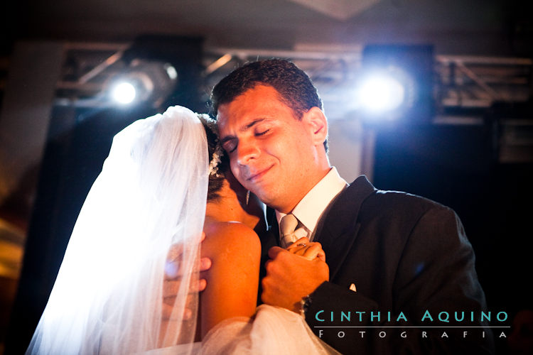 Clube Piraque Piraque FOTÓGRAFA DE CASAMENTO FOTOGRAFIA DE CASAMENTO CLUBE PIRAQUE FOTOGRAFIA DE CASAMENTO RJ WEDDING DAY FOTOGRAFIA DE CASAMENTO União da Ilha Hotel Sheraton Rio - LEBLON Igreja N.S. de Bonsucesso - Centro da Cidade Morgana CASAMENTO RENATA E IVAN 