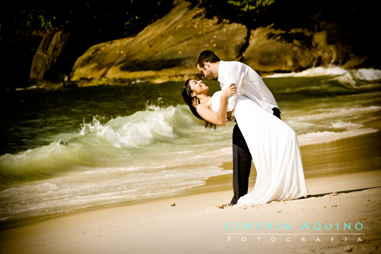 FOTÓGRAFA DE CASAMENTO FOTOGRAFIA DE CASAMENTO RJ WEDDING DAY FOTOGRAFIA DE CASAMENTO Trash The Dress WEDDING DRESS Céu Azul Ensaio Fotográfico Hotel Sheraton Rio - LEBLON Sabrina e João Paulo 